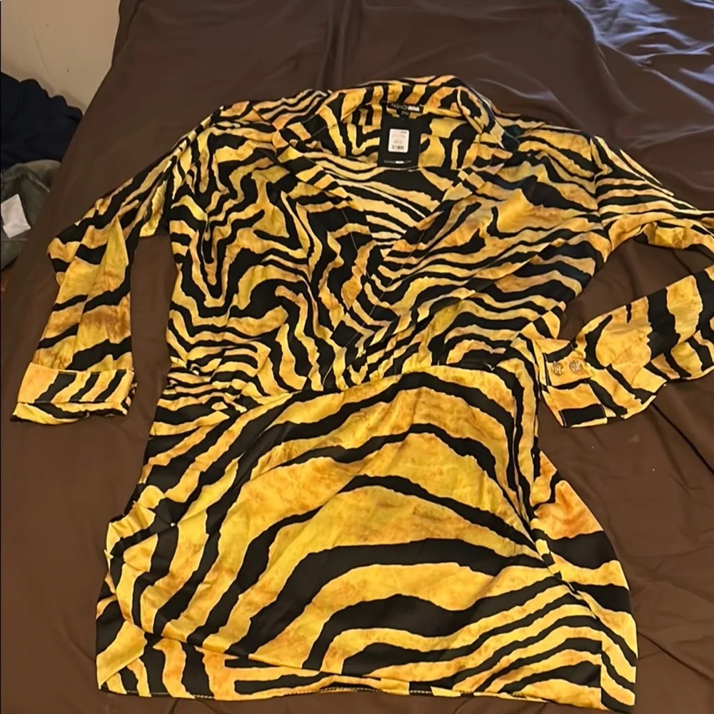Dress - Picture 1 of 3